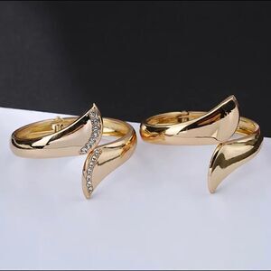 Bangles bracelets